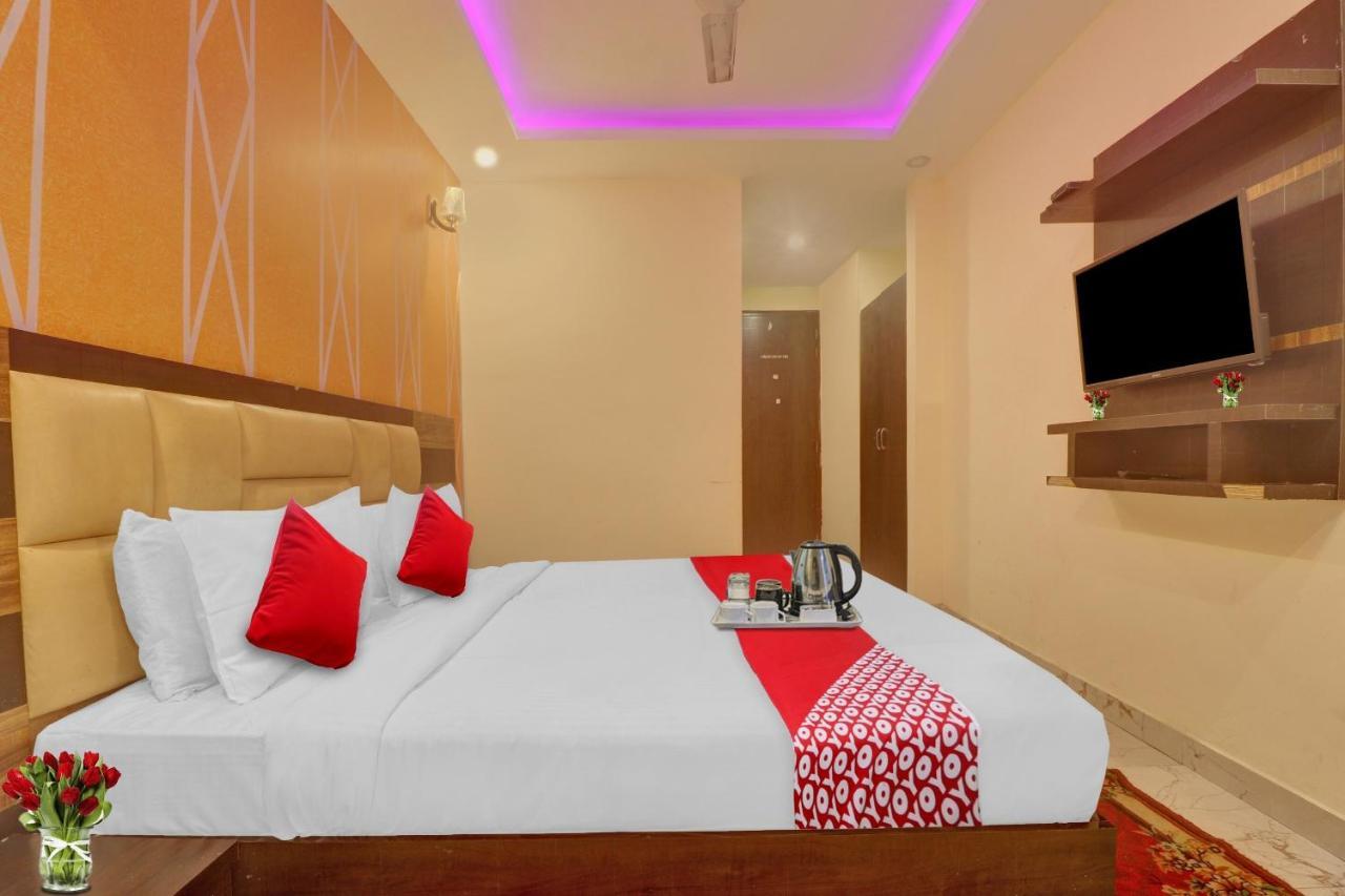 Hotel O Prince Home Stay Near Ambience Mall Nové Dillí Exteriér fotografie