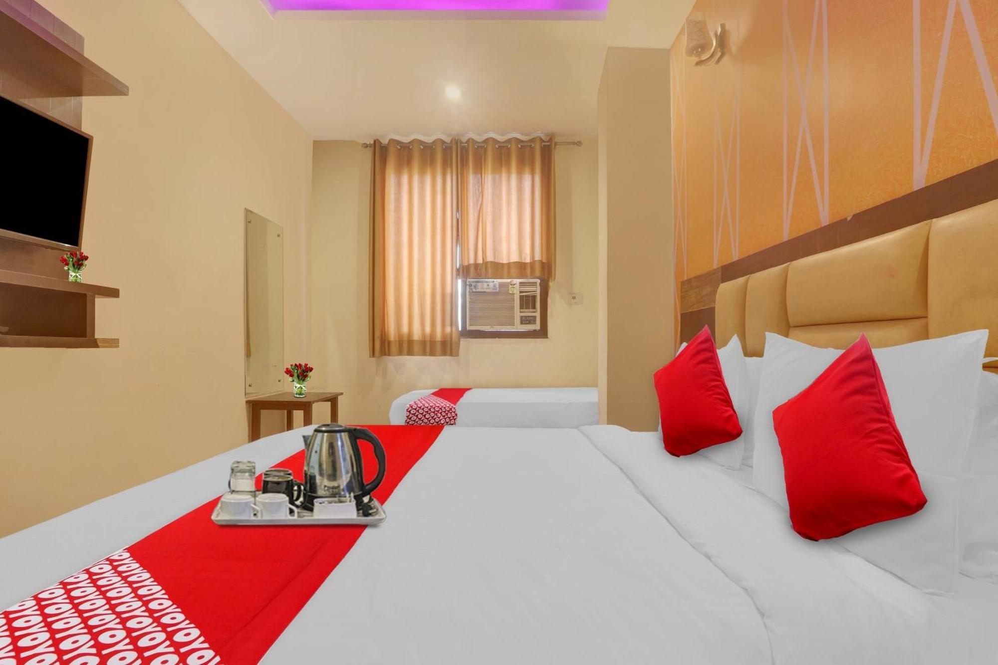 Hotel O Prince Home Stay Near Ambience Mall Nové Dillí Exteriér fotografie